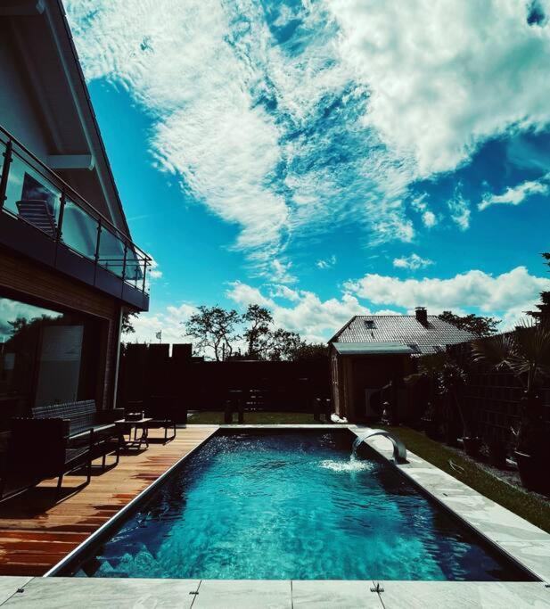 Villa Dreamy Vibes Mit Privatem Pool & Rheinblick Нидеркассель Экстерьер фото